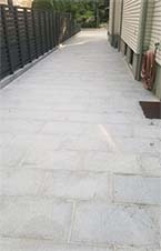 Driveway looking from Garage_thumb